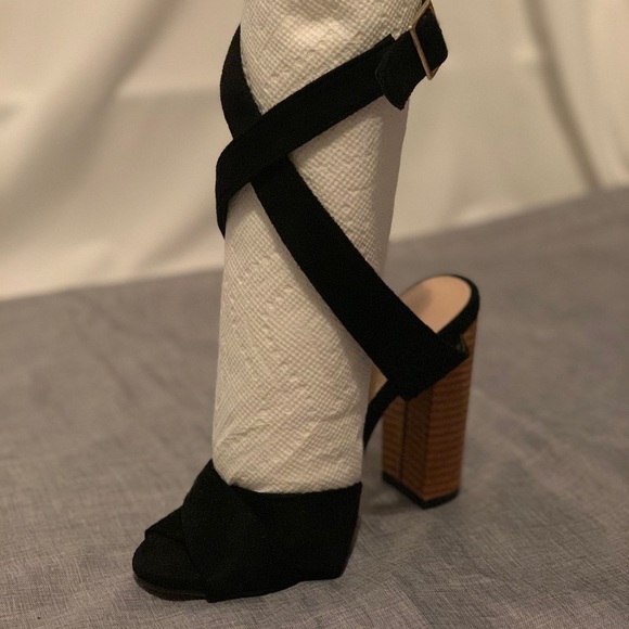 SHEIN Peep Toe Cross Strap Chunky Heels - Picture 1 of 4